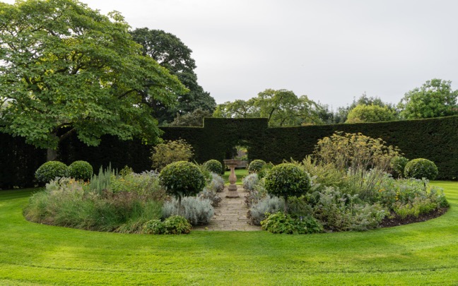 northern-ireland-glenarm-castle-walled-garden