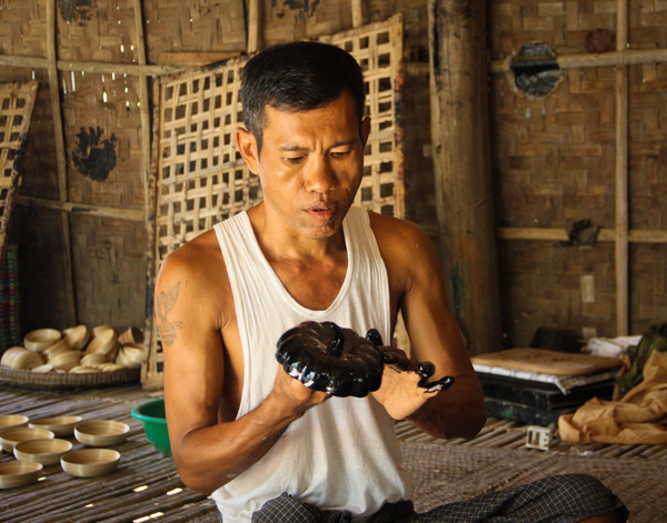 A Craftsman Making Lacquerware