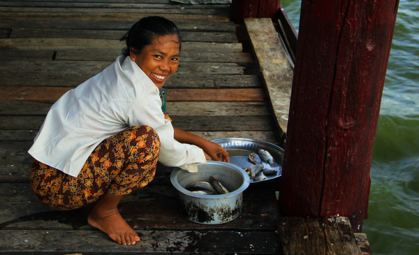 Smiling Burma Lady