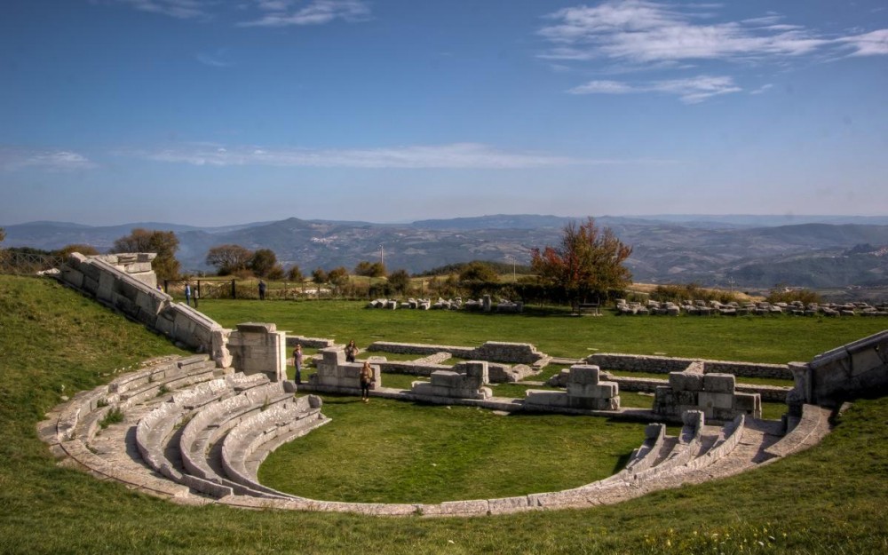 Molise, Pietrabbondante Theatre