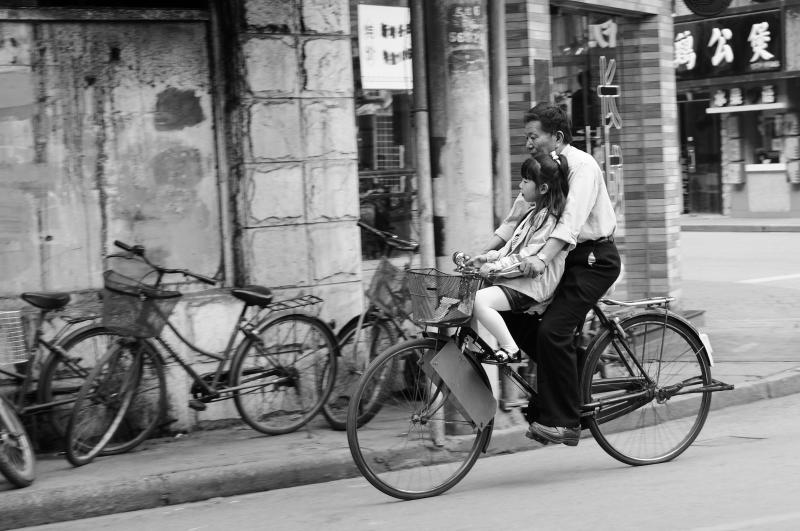 Living in Shanghai, Photo by Jose Maria Cuellar