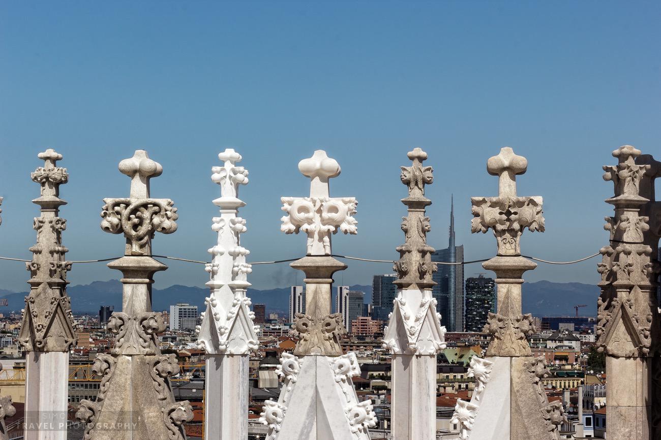 milan-cathedral-rooftop