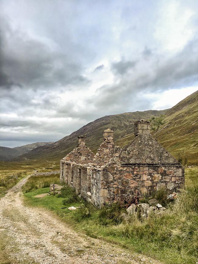 Tigh-na-sleubhaich ruins