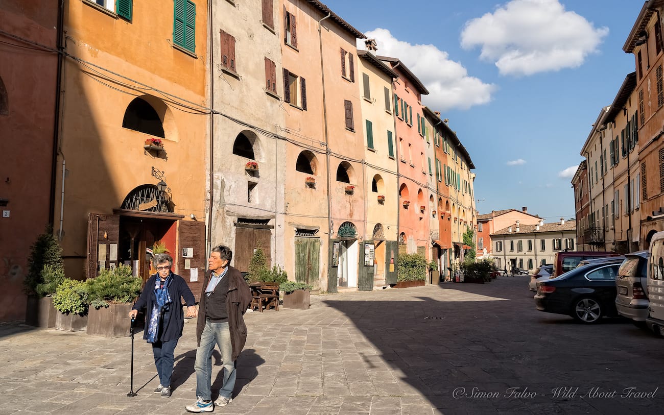 Strolling in Brisighella