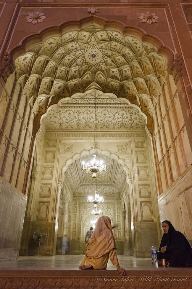 Lahore Inside Badshahi Mosque