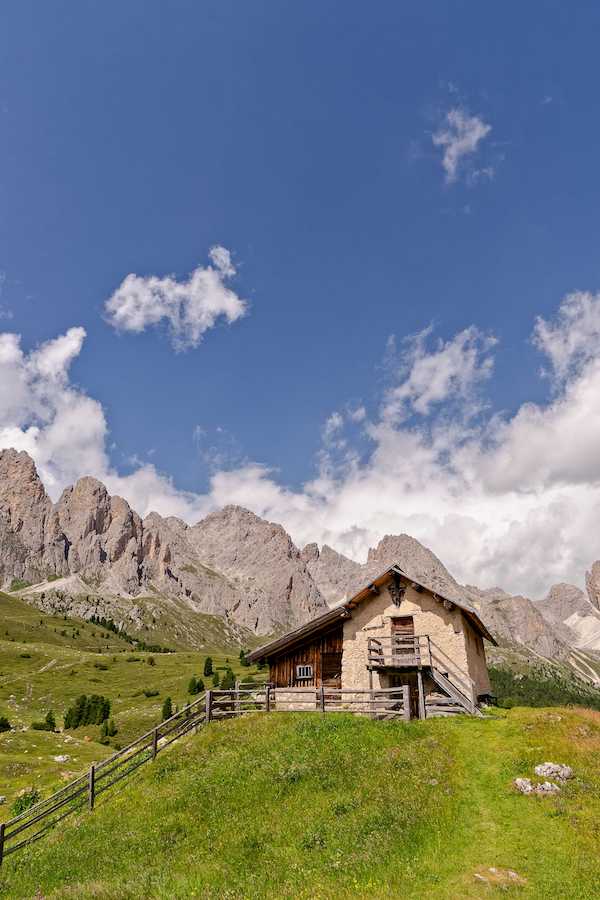 Dolomites, Val Gardena Behind Rifugio Firenze