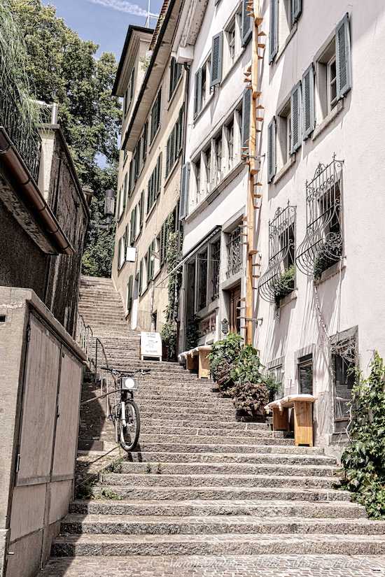 Zurich Charming Alleys