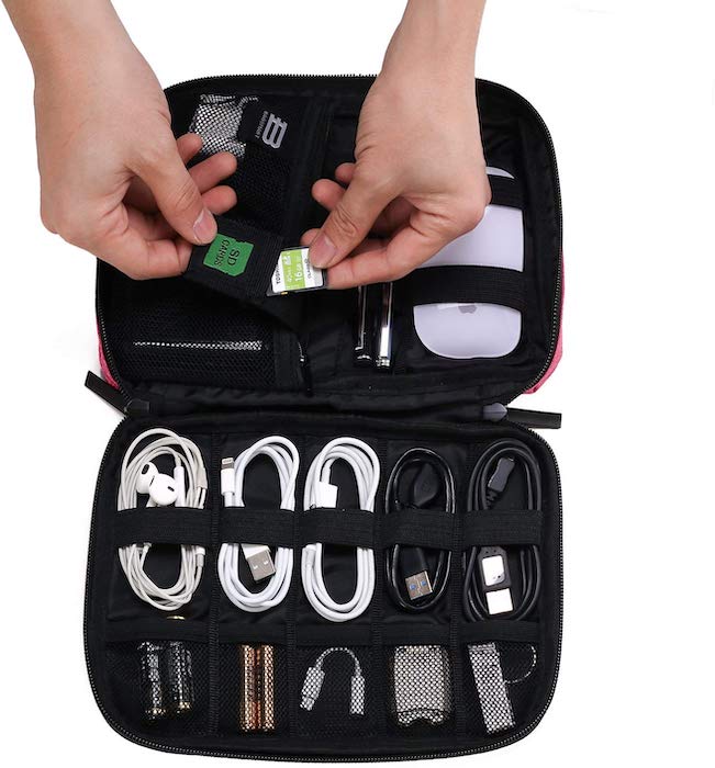 https://wild-about-travel.com/wp-content/uploads/2019/10/Bagsmart-Organizer-copy.jpg