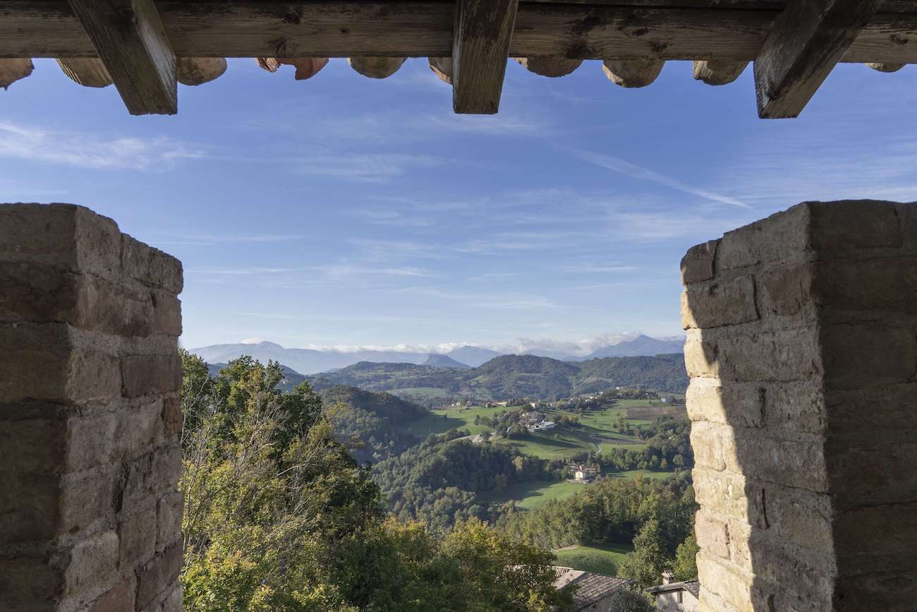 Via Matildica del Volto Santo view from Sarzano Castle